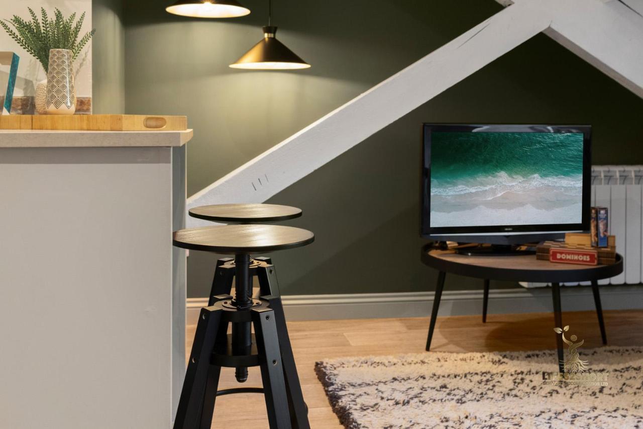 Luxe Courtyard Apartment For 4 Near Exeter City Centre Exterior photo